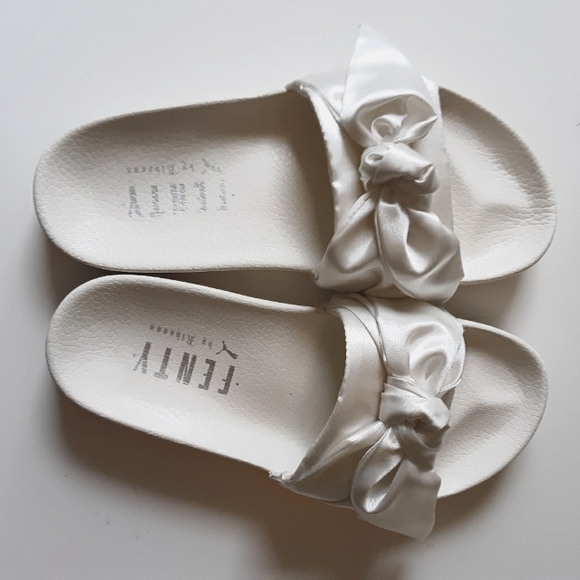 Puma Shoes - PUMA X FENTY Satin Bow Slide Sandal